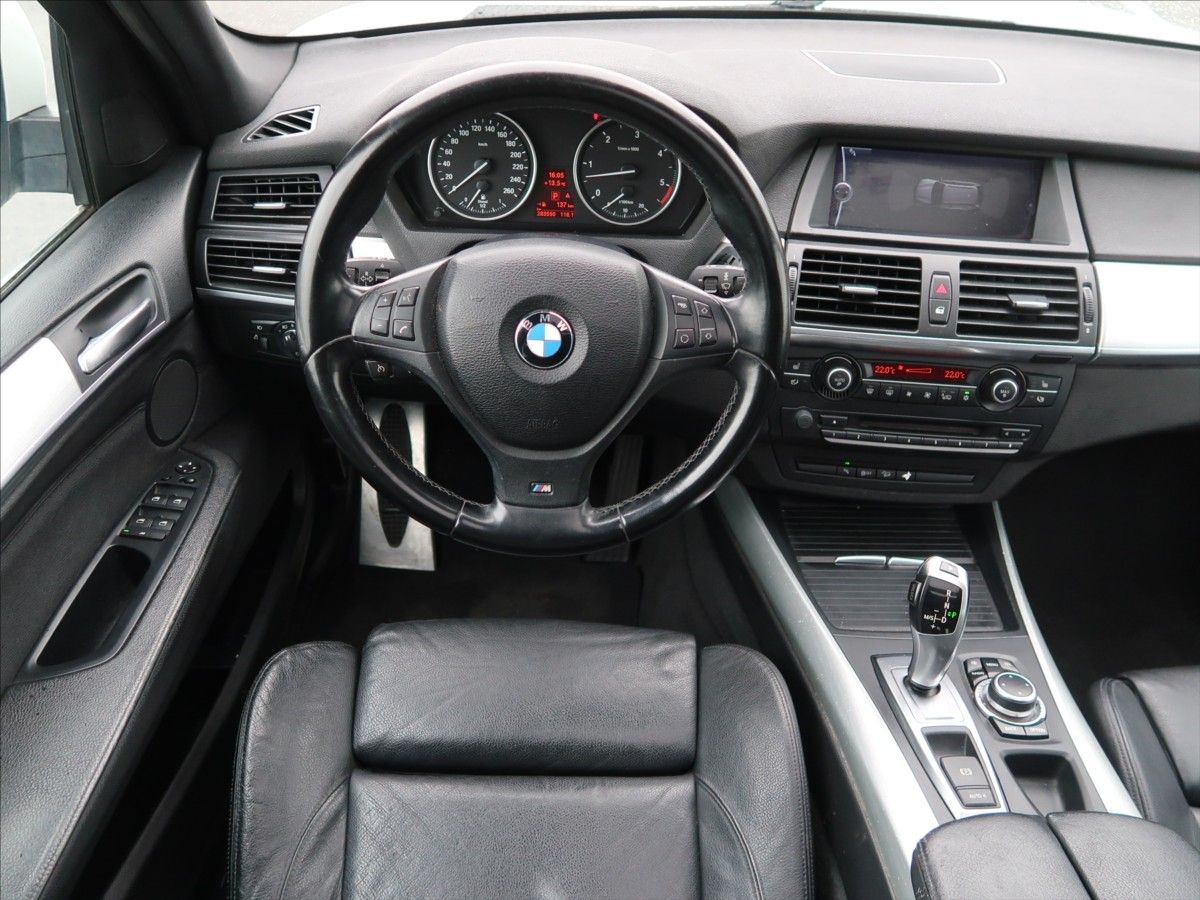 BMW X5, 3,0 xDrive 30d M-paket - fotka 5