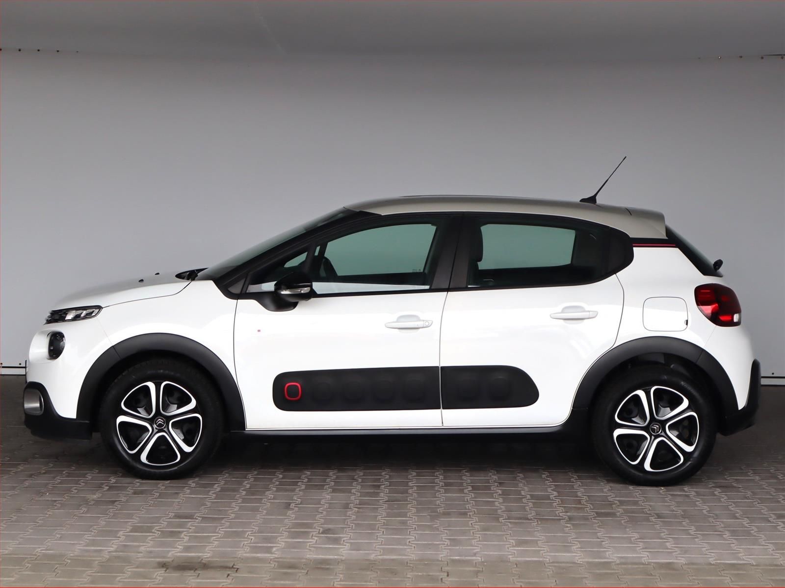 Citroën C3, 1.2 PureTech - fotka 3