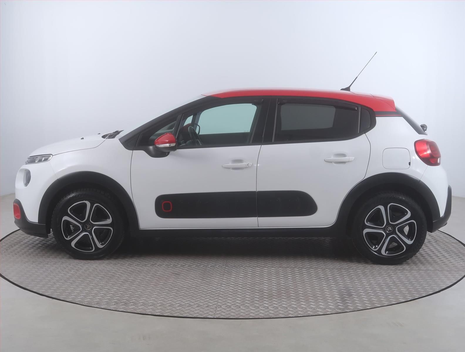 Citroën C3, 1.2 PureTech, Serv.kniha - fotka 3