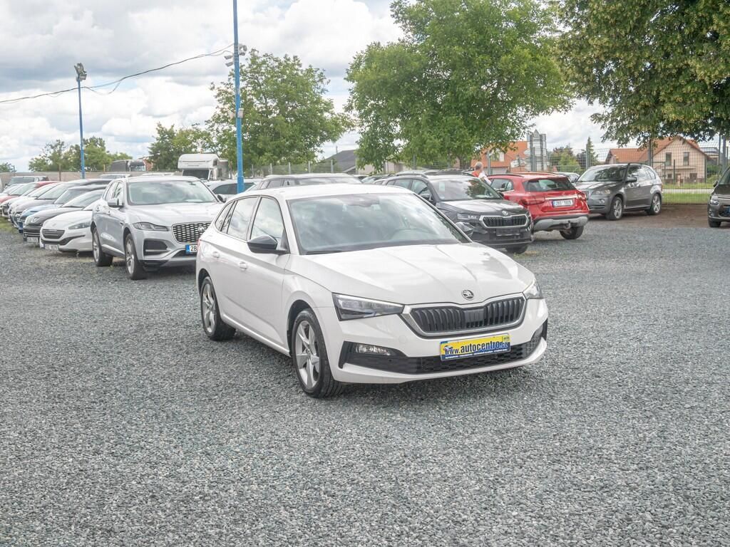 Škoda Scala, ČR 1.6TDI DSG – ČERNÝ STROP - fotka 3