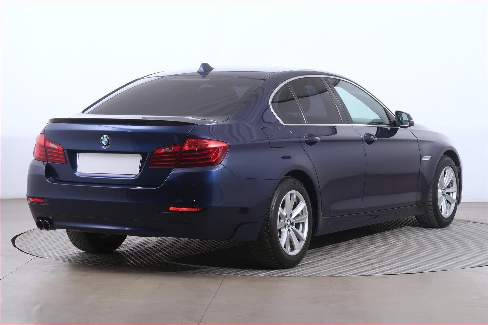 BMW Řada 5, 518d, Automat - fotka 5