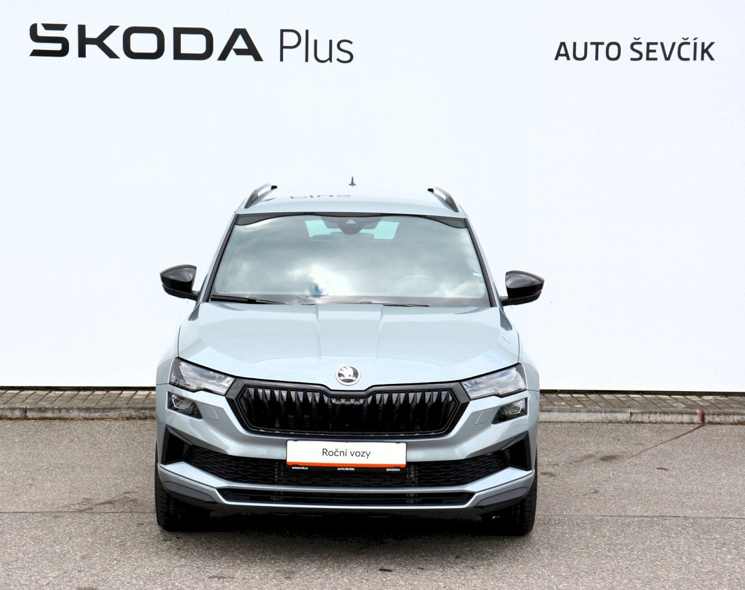 Škoda Karoq, SportLine 1,5 TSI 110 kW 7 AP - fotka 4