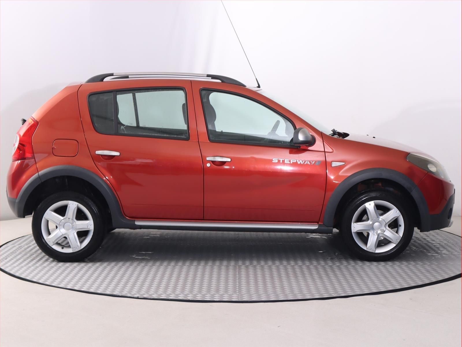 Dacia Sandero, 1.6 MPI, Stepway - fotka 6