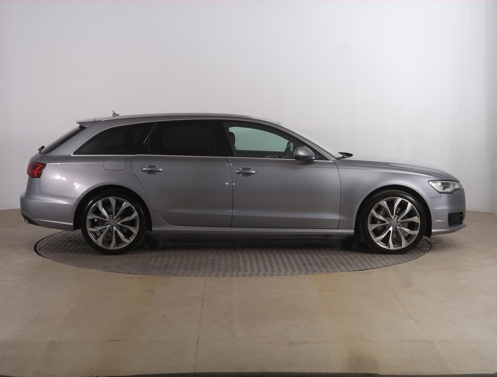 Audi A6, 3.0 TDI, 4X4, Automat - fotka 6