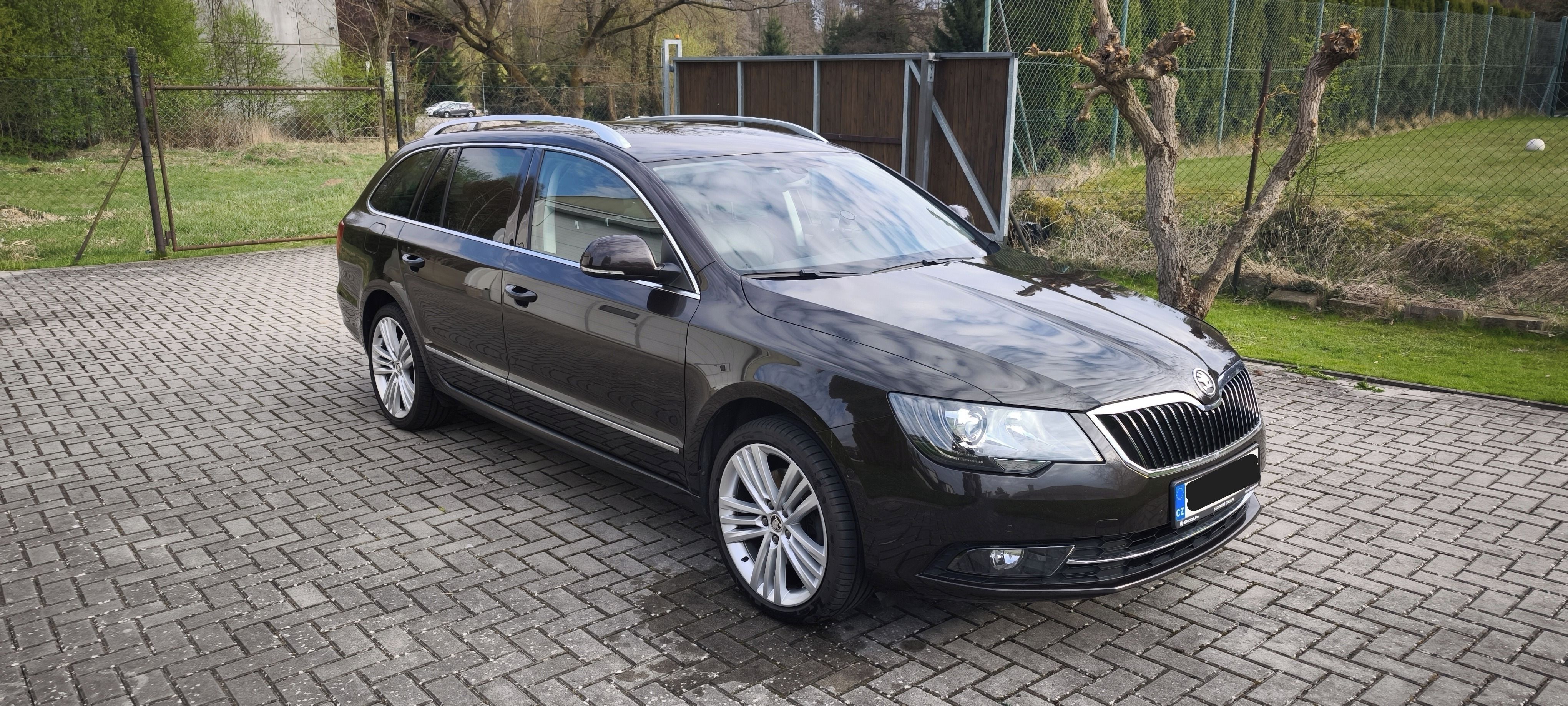 Škoda Superb, 2.0 TDI - servisováno aut. ser - fotka 3