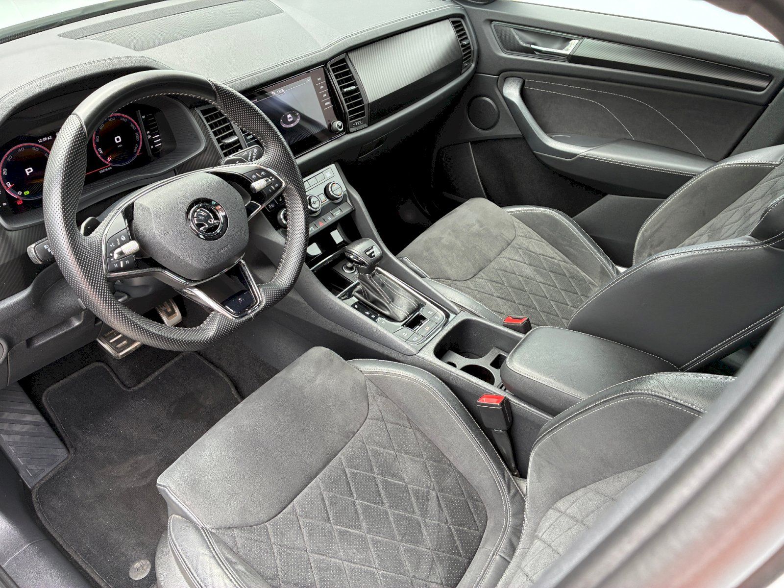 Škoda Kodiaq, 2,0 TSI / 140 kW Sportline Plu - fotka 5
