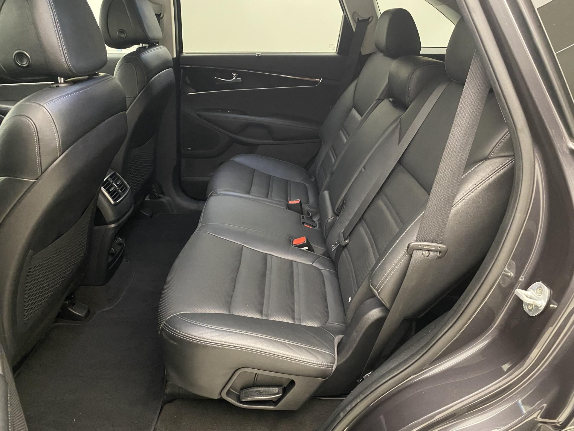 Kia Sorento, 2.2 CRDi 147kW AWD AUT 7míst - fotka 5