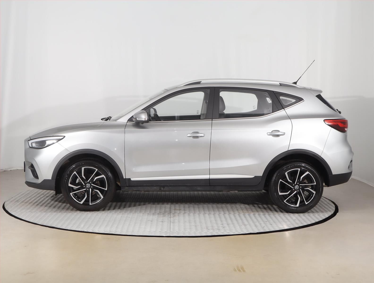 MG ZS, 1.5, Emotion Plus, Serv.kniha - fotka 3