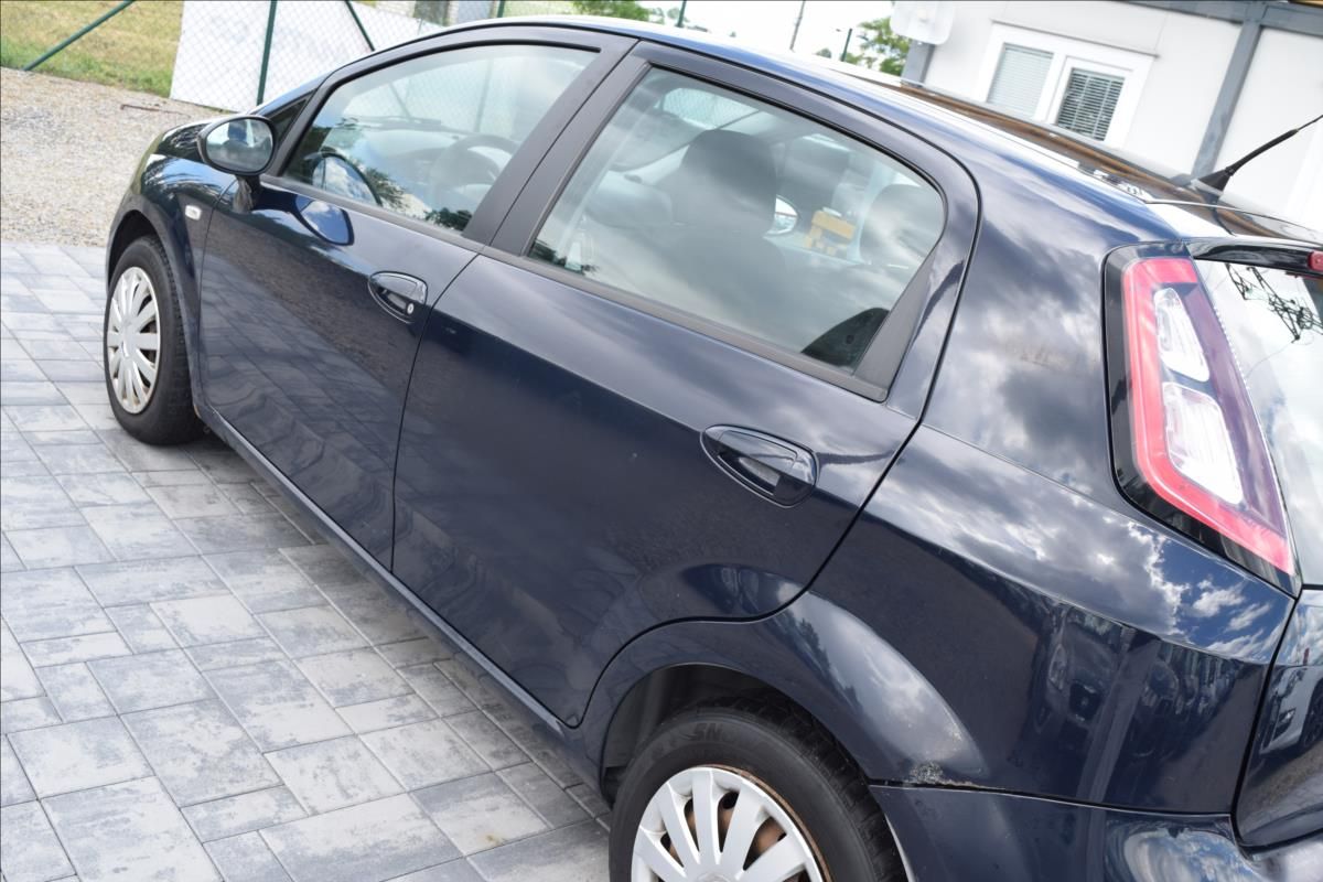 Fiat Grande Punto, 1,2 i 51KW PO ROZVODECH KLIMA - fotka 5