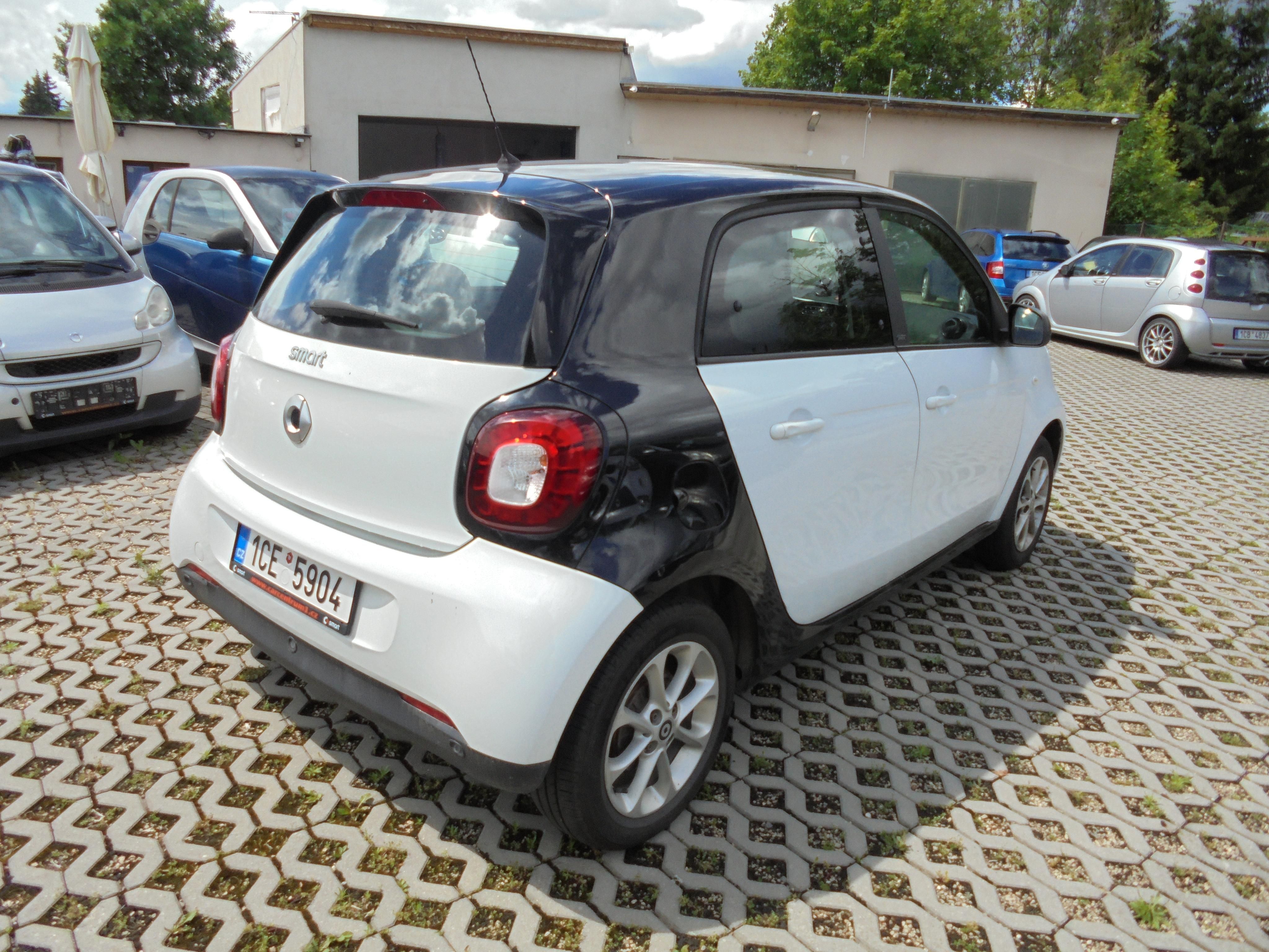 Smart Forfour, 1,0i klimatizace automat - fotka 6