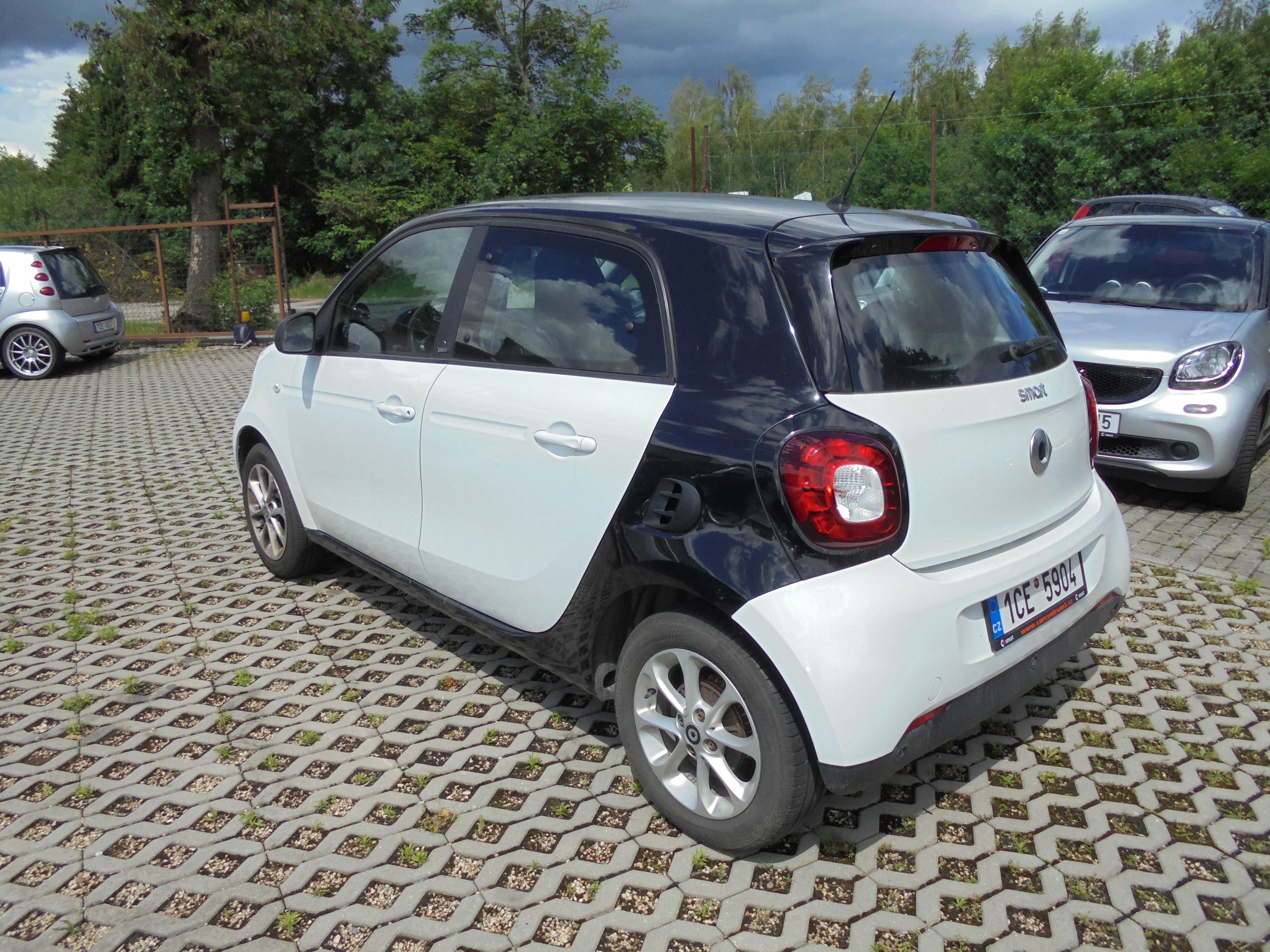 Smart Forfour, 1,0i klimatizace automat - fotka 4