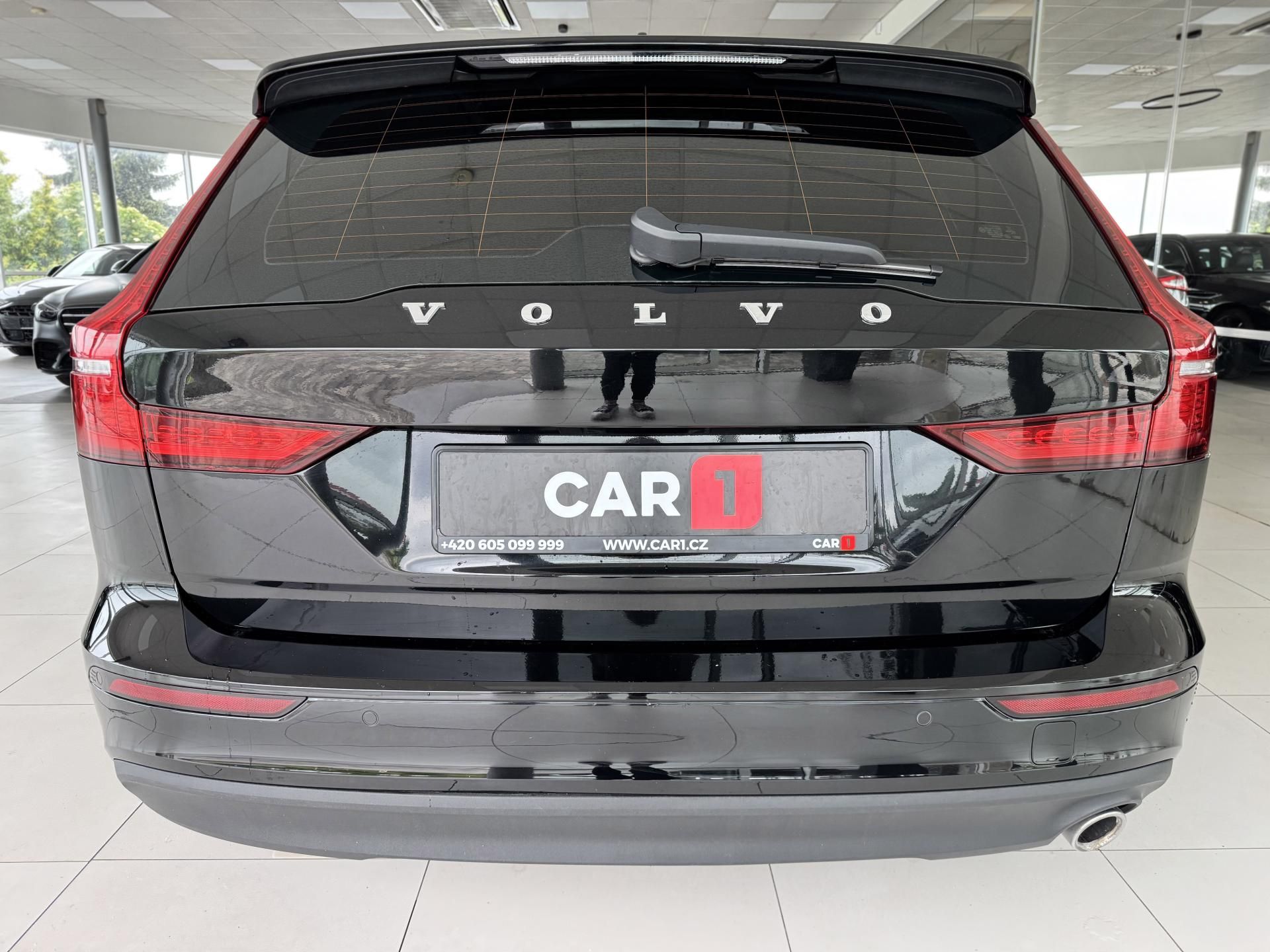 Volvo V60, D3 AUT*110kW*LED*KeyLess*DPH - fotka 6