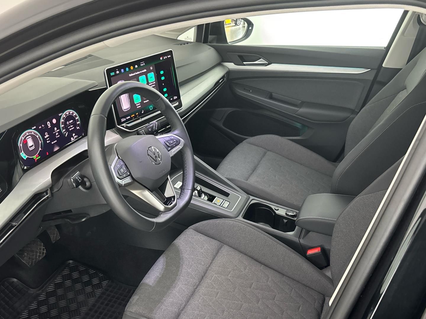 Volkswagen Golf, 1.5 TSI / 85 kW People DSG - fotka 6
