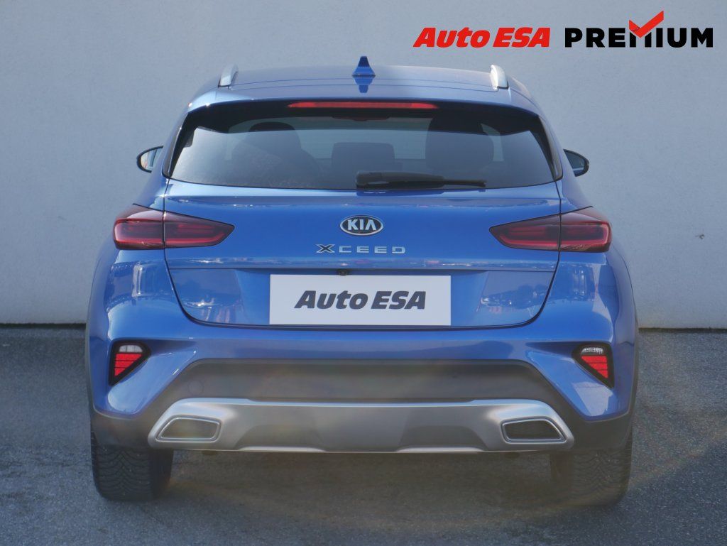 Kia XCee´d, 1.6 T-GDi 4x4,ČR,AT,LED - fotka 5