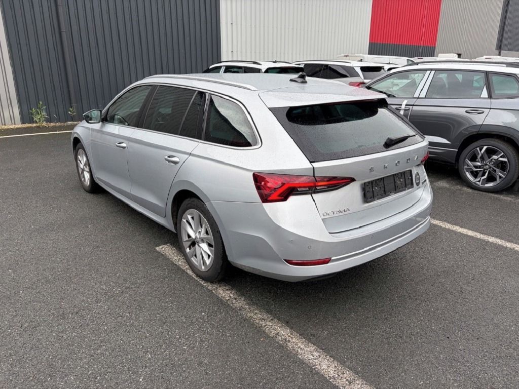 Škoda Octavia, automatická převodovka - fotka 3