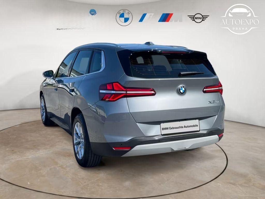 BMW X3, xDrive 20d - fotka 5