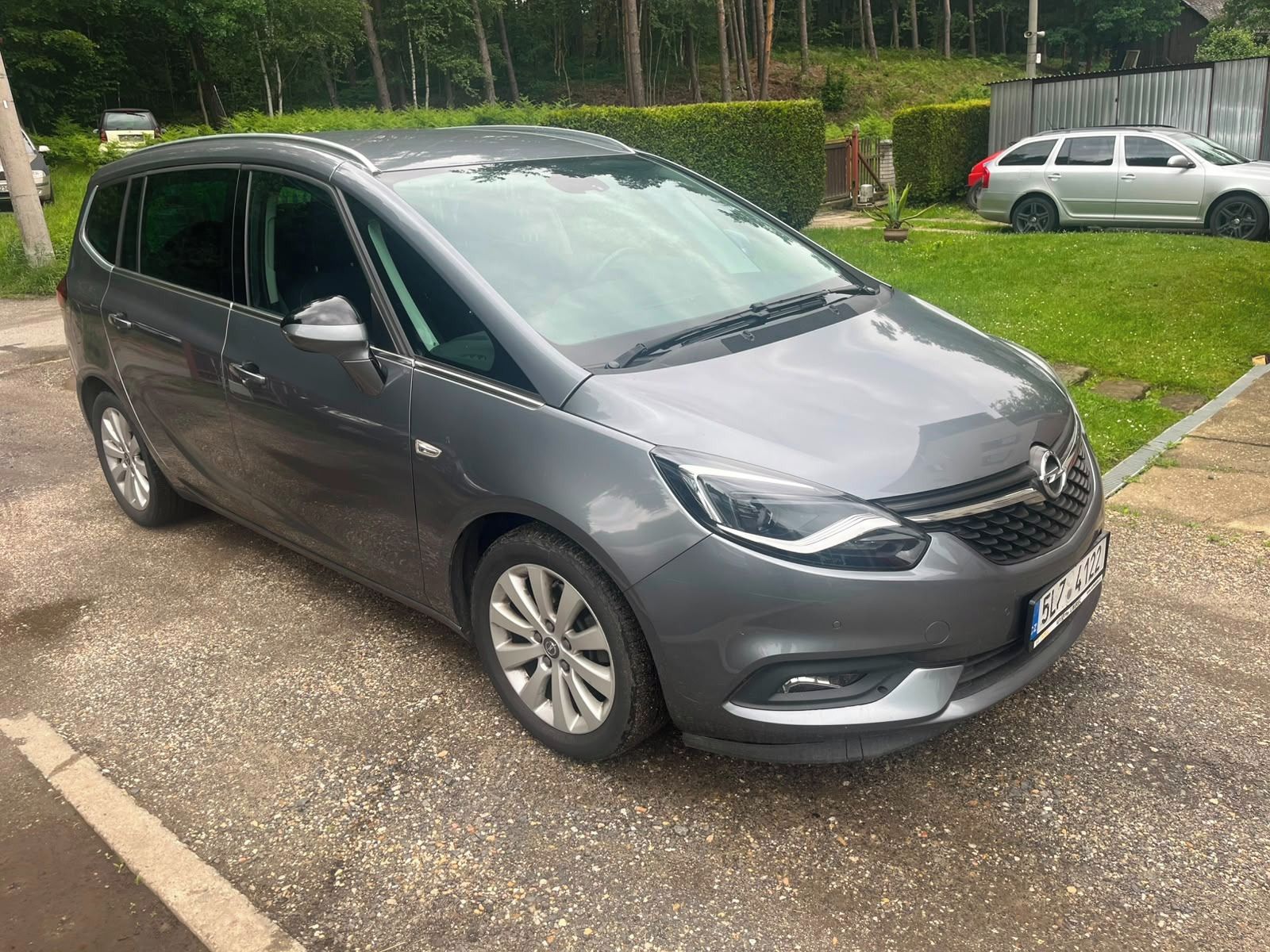 Opel Zafira - fotka 2