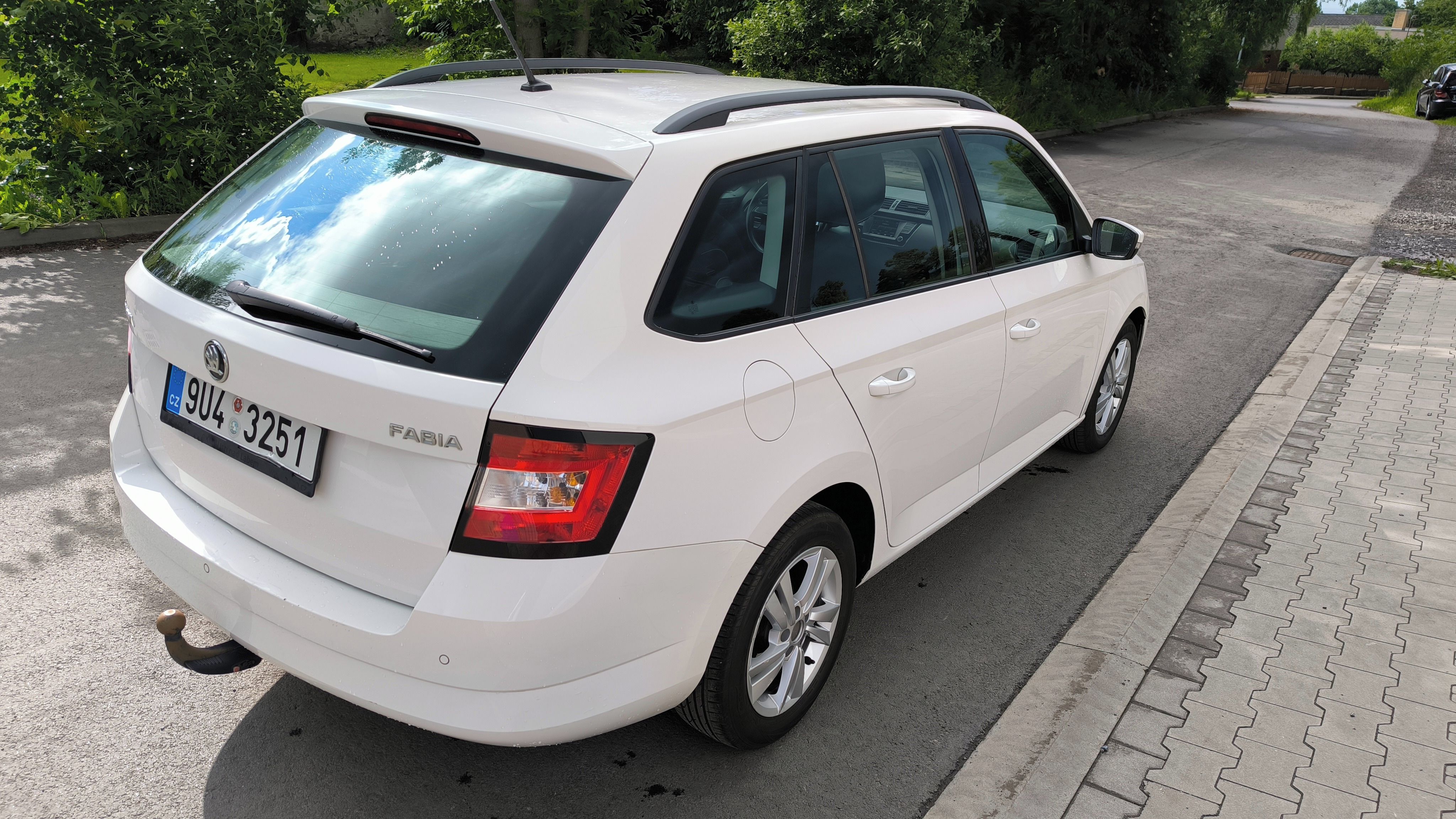 Škoda Fabia, Benzín 81 Kw 6kv. atická klima - fotka 3