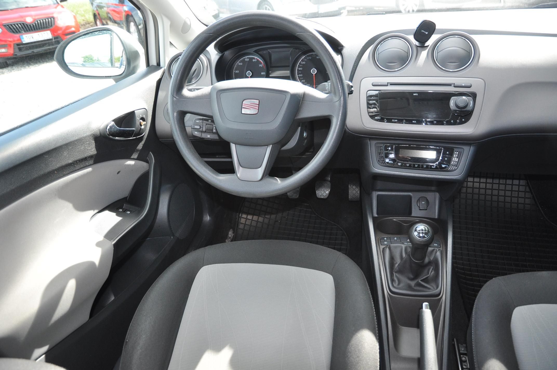Seat Ibiza, 1.2i 51kW Style - fotka 5