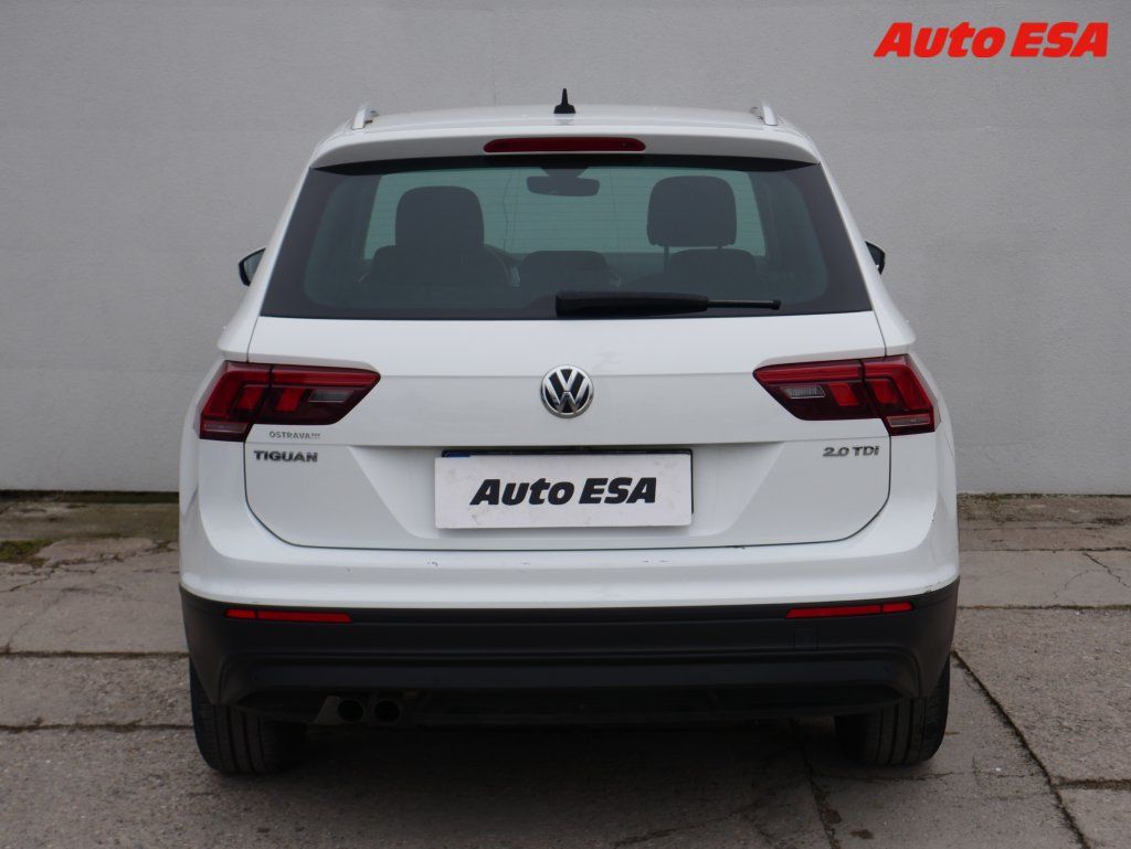 Volkswagen Tiguan, 2.0 TDi,ČR - fotka 5