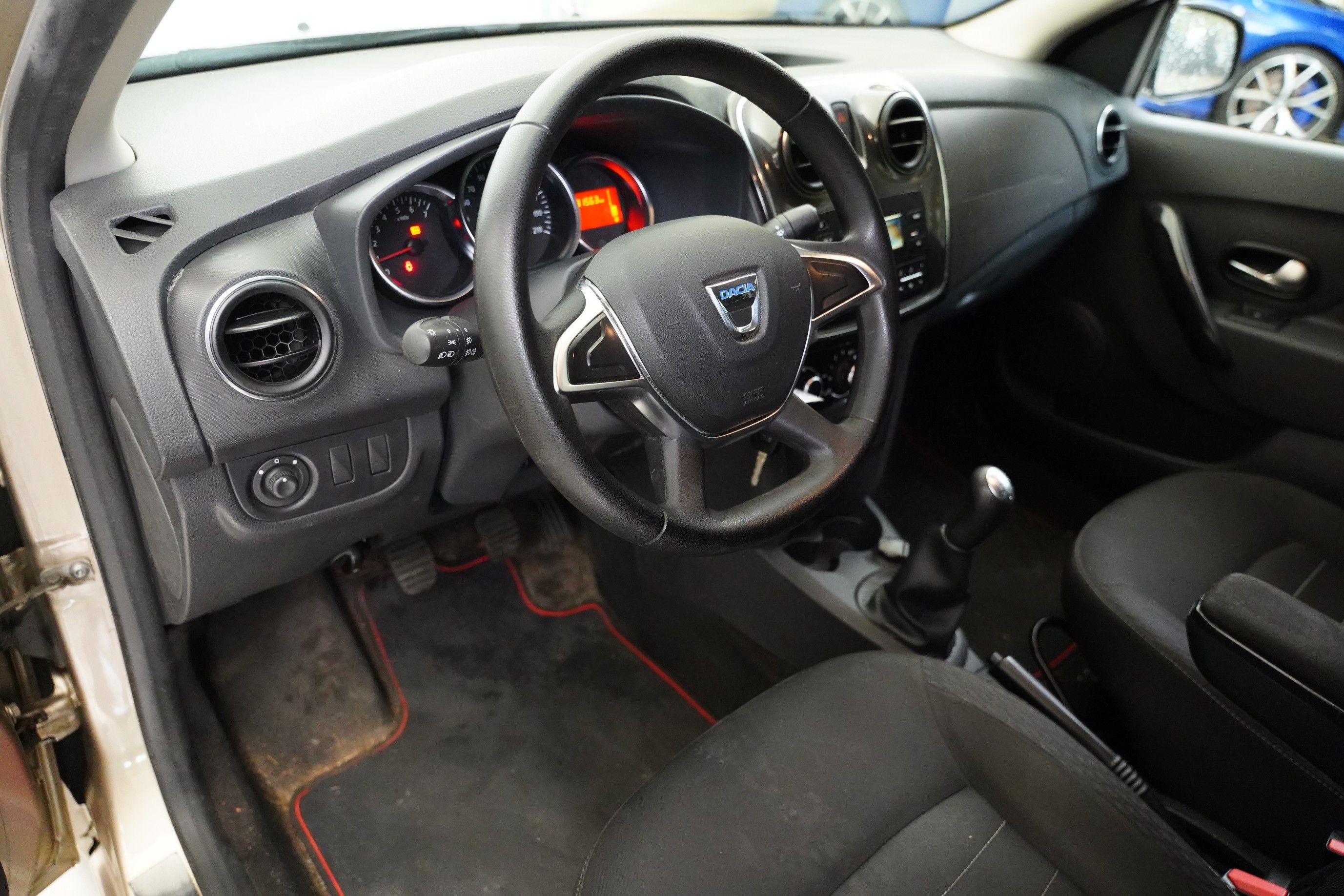 Dacia Logan, 1.0 SCe 54 kW - fotka 5
