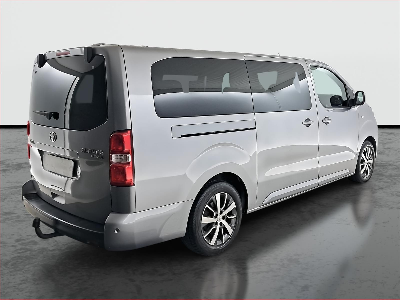 Toyota Proace Verso, 2.0 D-4D, VIP, 7 míst, L2 - fotka 5