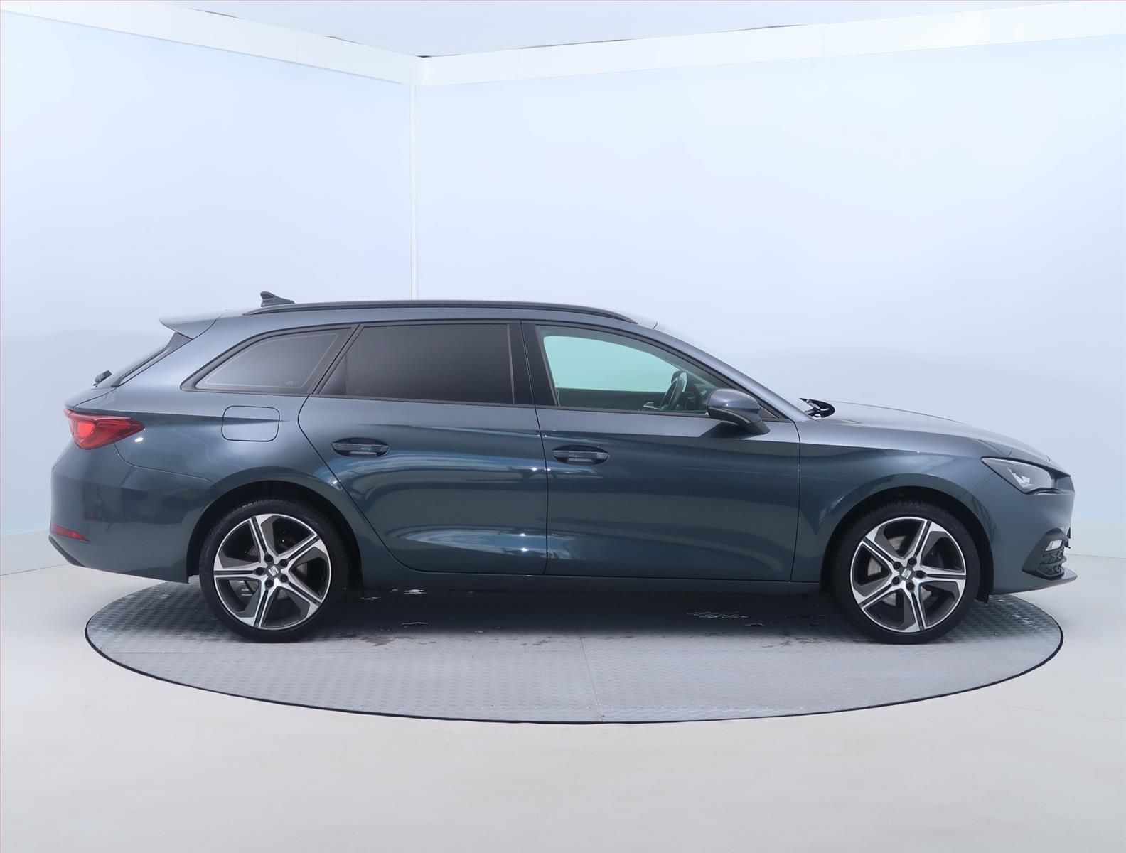 Seat Leon, 2.0 TDI, Automat, Navi - fotka 6