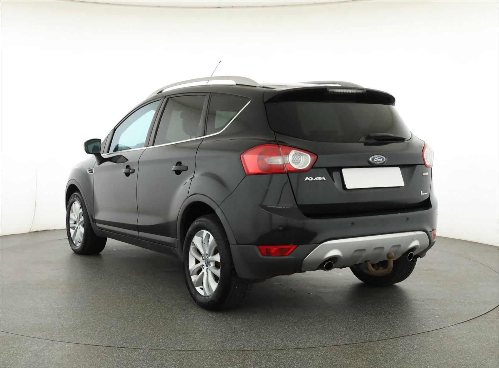 Ford Kuga, 2.0 TDCi, Kožené sedačky - fotka 4