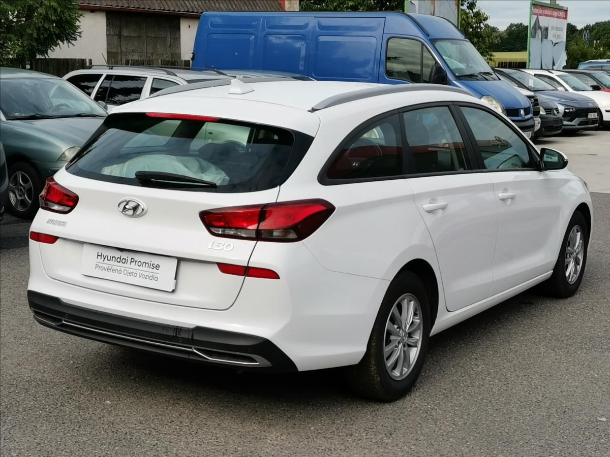 Hyundai i30, 1,0 T-GDI Comfort kombi - fotka 4