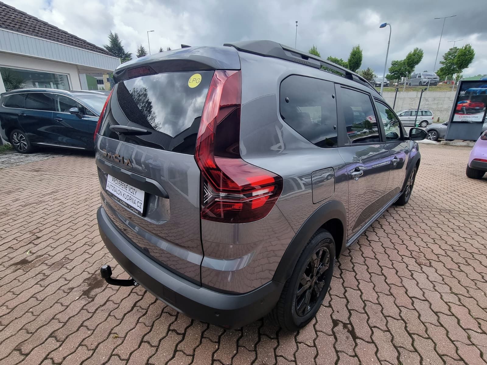 Dacia Jogger, Extreme Eco-G 100 7 míst vč TZ - fotka 6