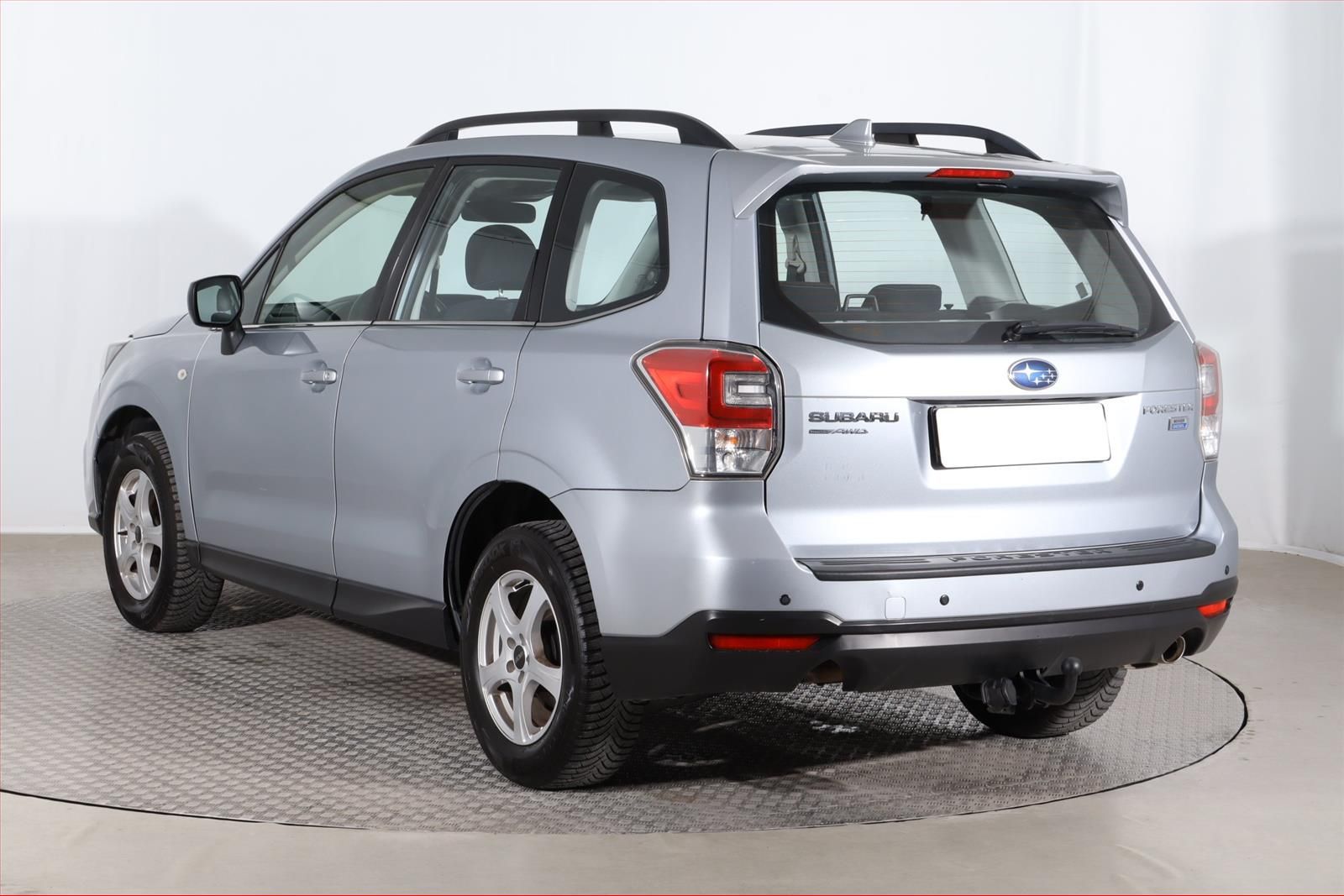Subaru Forester, 2.0 d, 4X4 - fotka 4