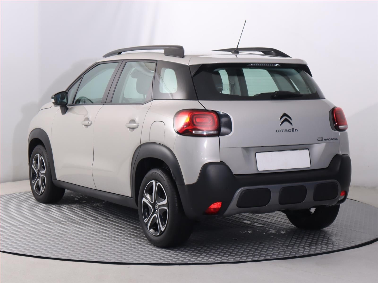 Citroën C3 Aircross, 1.2 PureTech, Serv.kniha - fotka 4