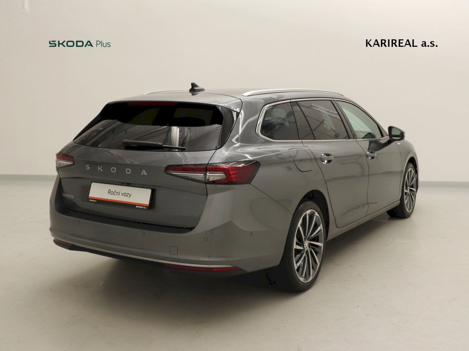 Škoda Superb, TDI 2.0/110kW DSG L&K - fotka 2