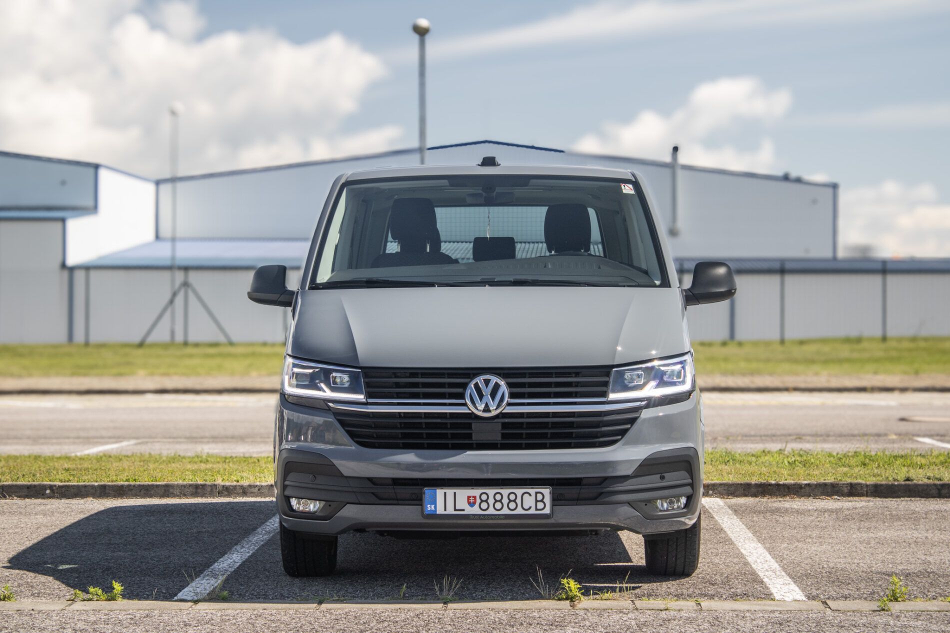 Volkswagen Multivan - fotka 2