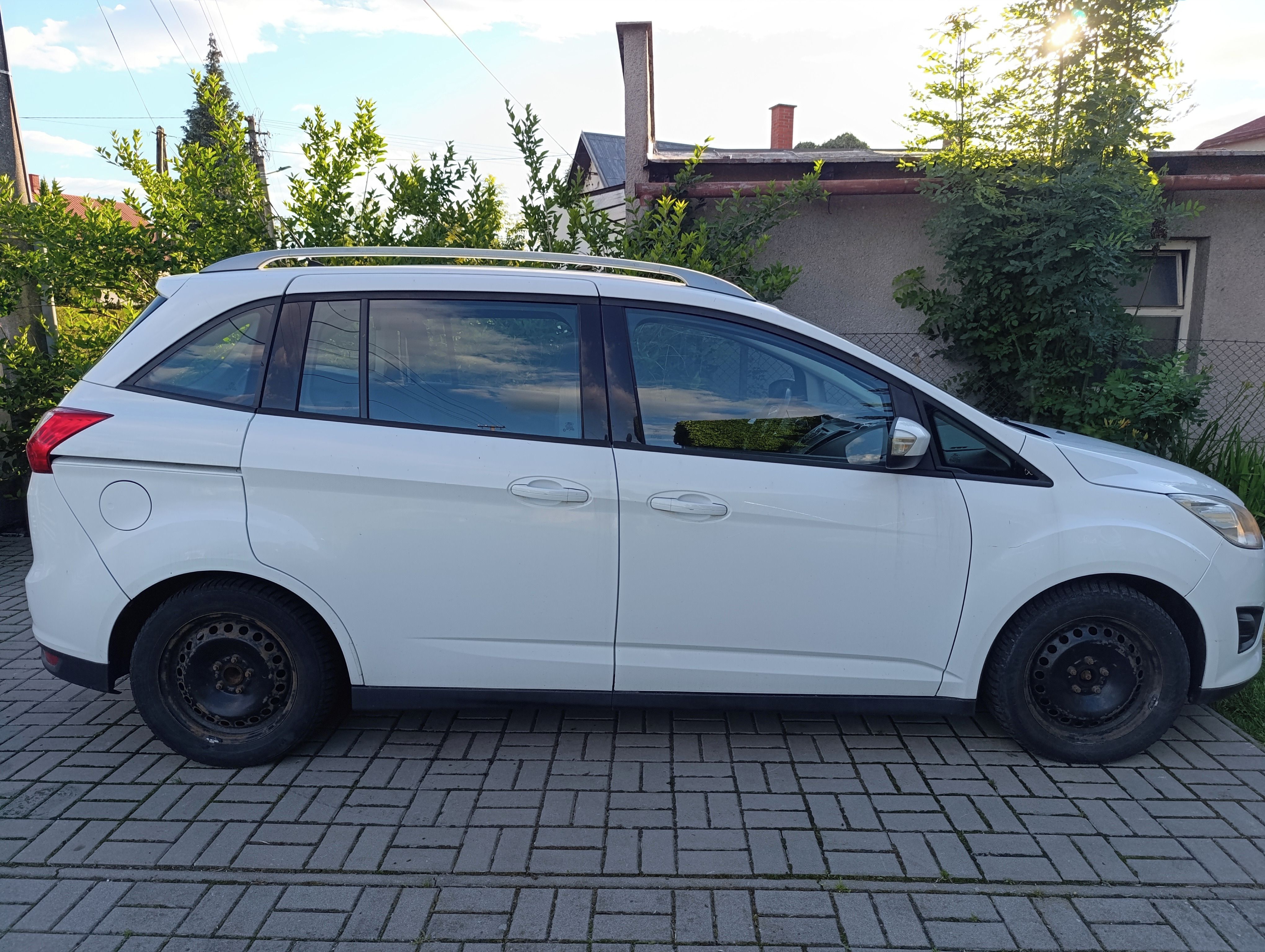 Ford Grand C-MAX, 1.6 TDCi 85kW - fotka 4