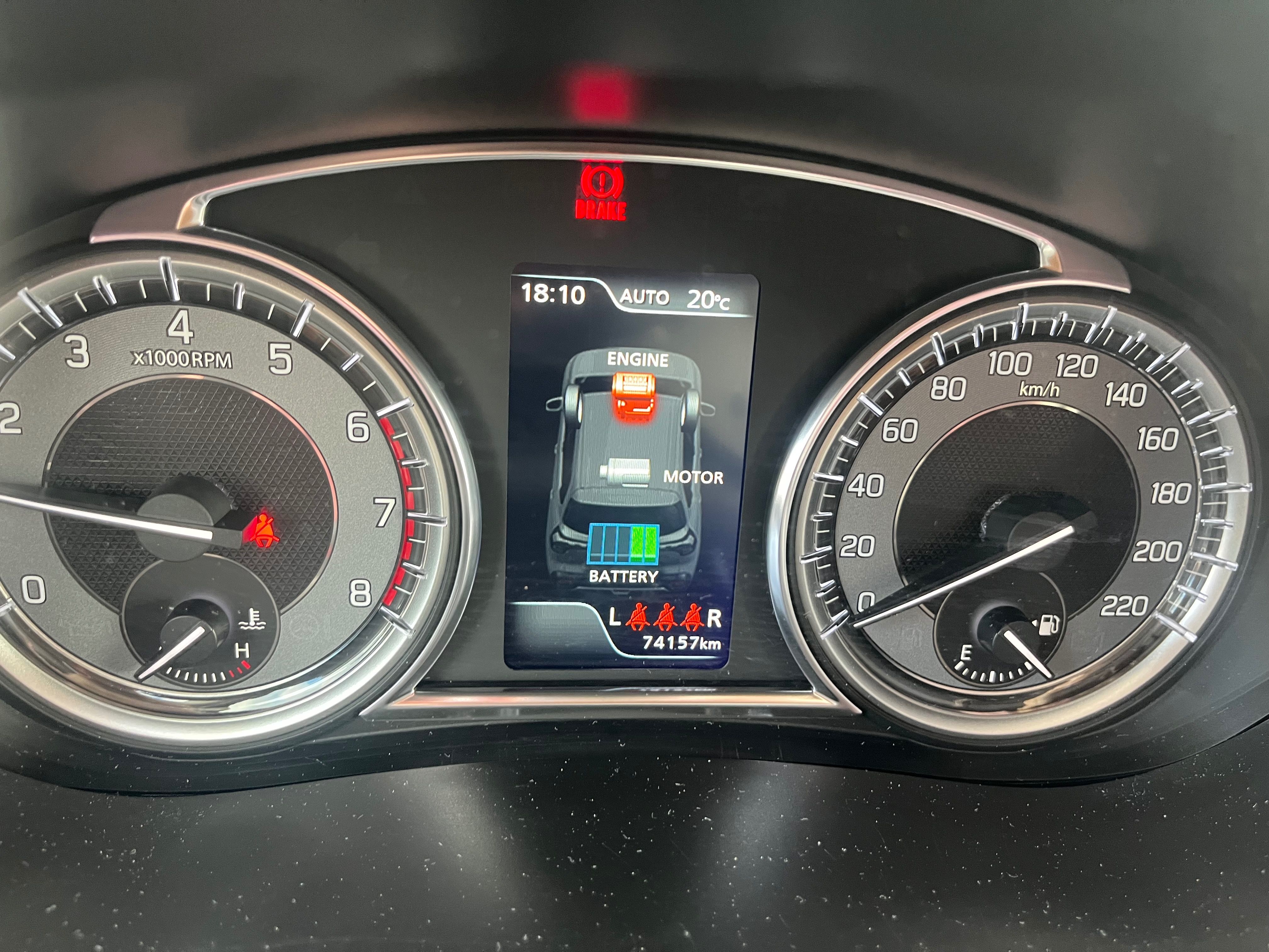 Suzuki SX4 S-Cross, 1,4 Boosterjet AllGrip Hybrid - fotka 4