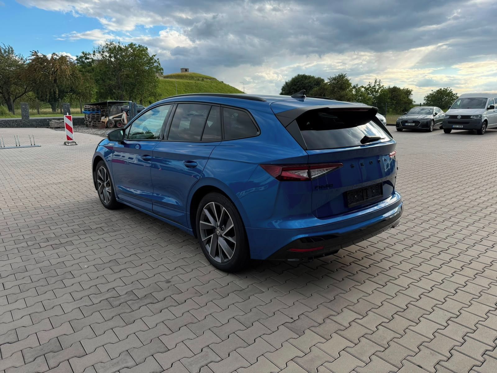 Škoda Enyaq, 60, sportline, 26.000km, 62kwh - fotka 5