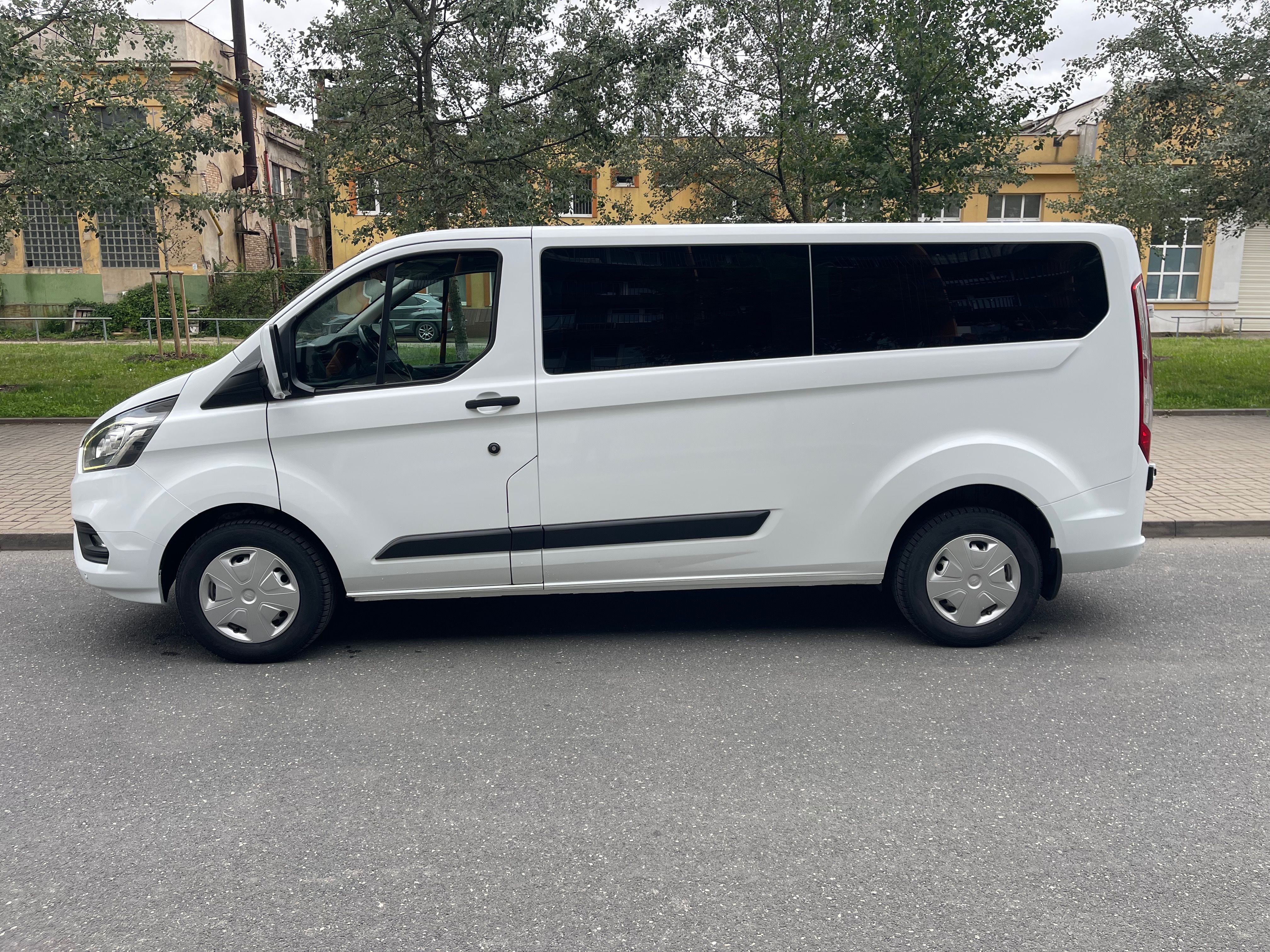 Ford Transit Custom, 2.0 TDCI  96 KW, 9 MIST, LONG - fotka 5