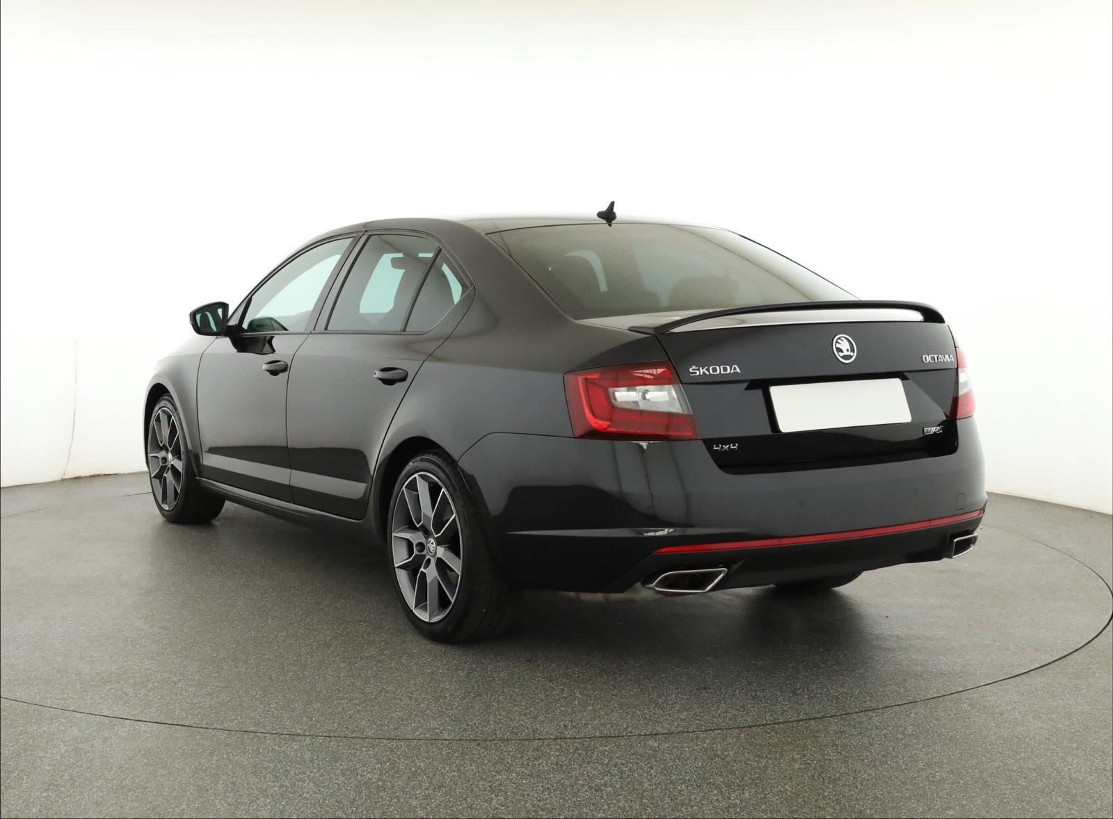 Škoda Octavia, RS 2.0 TDI 4x4 DSG, 4X4 - fotka 4