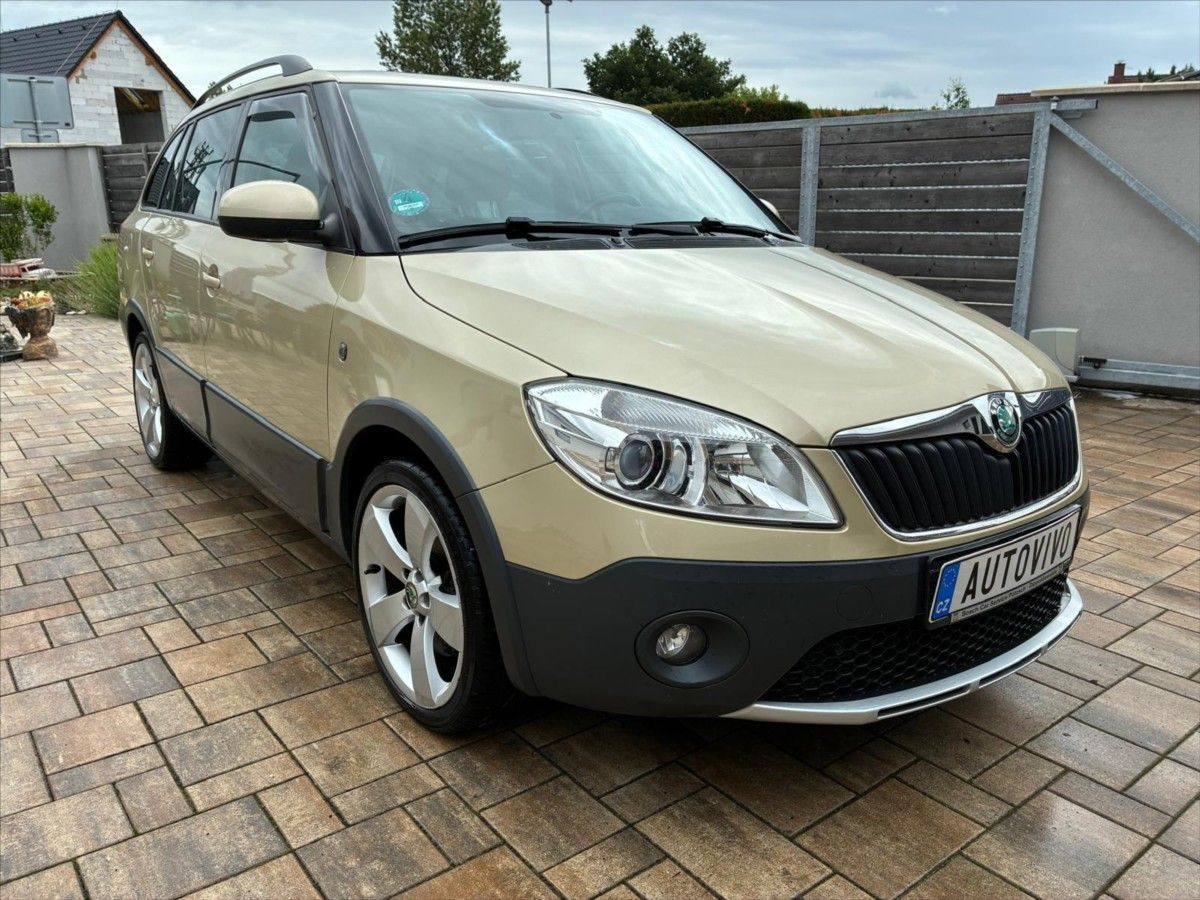 Škoda Fabia, 1,2 TSi Scaut 77kW  Scout - fotka 2