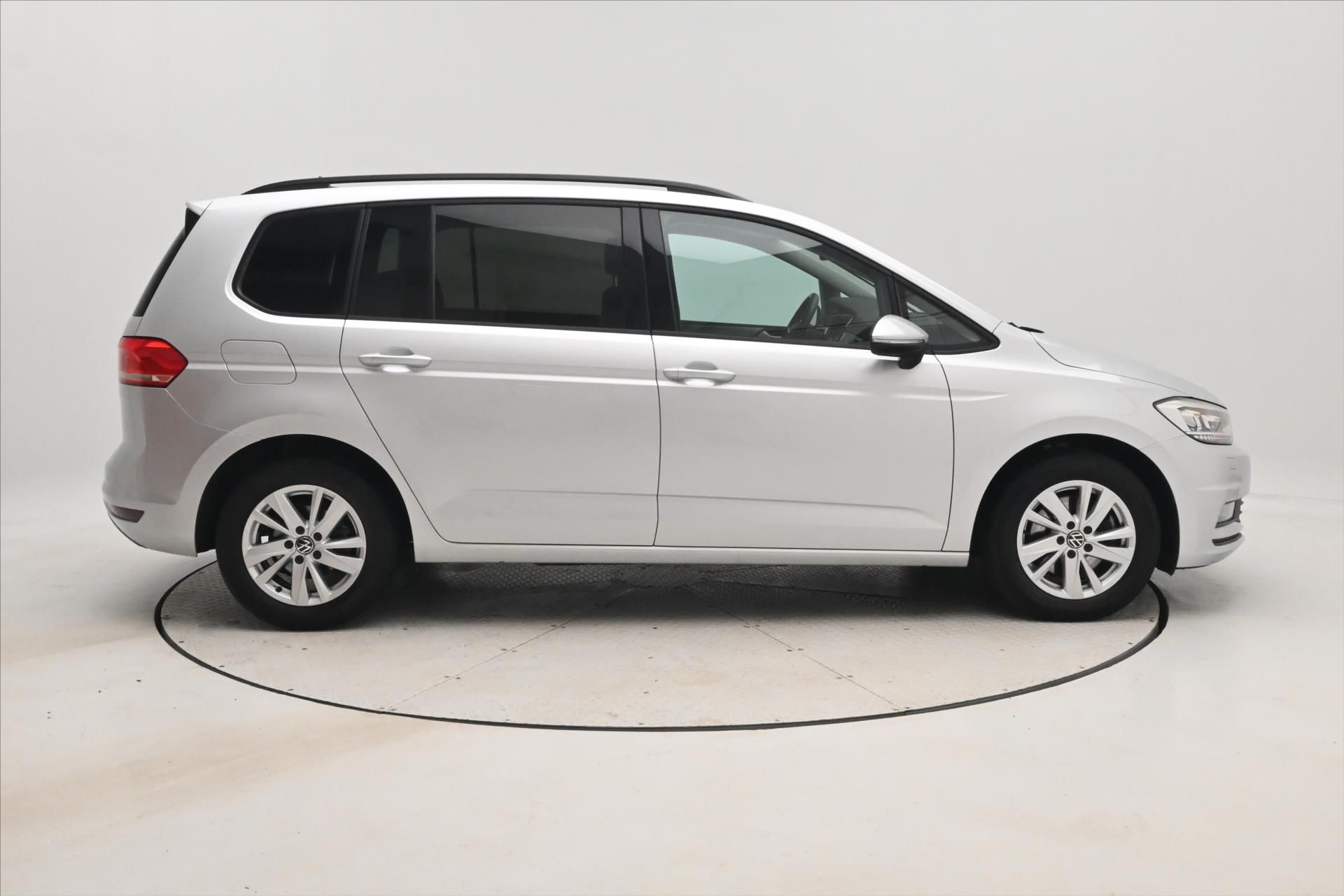 Volkswagen Touran, 2,0 TDI 110kW DSG Záruka až 5 - fotka 4