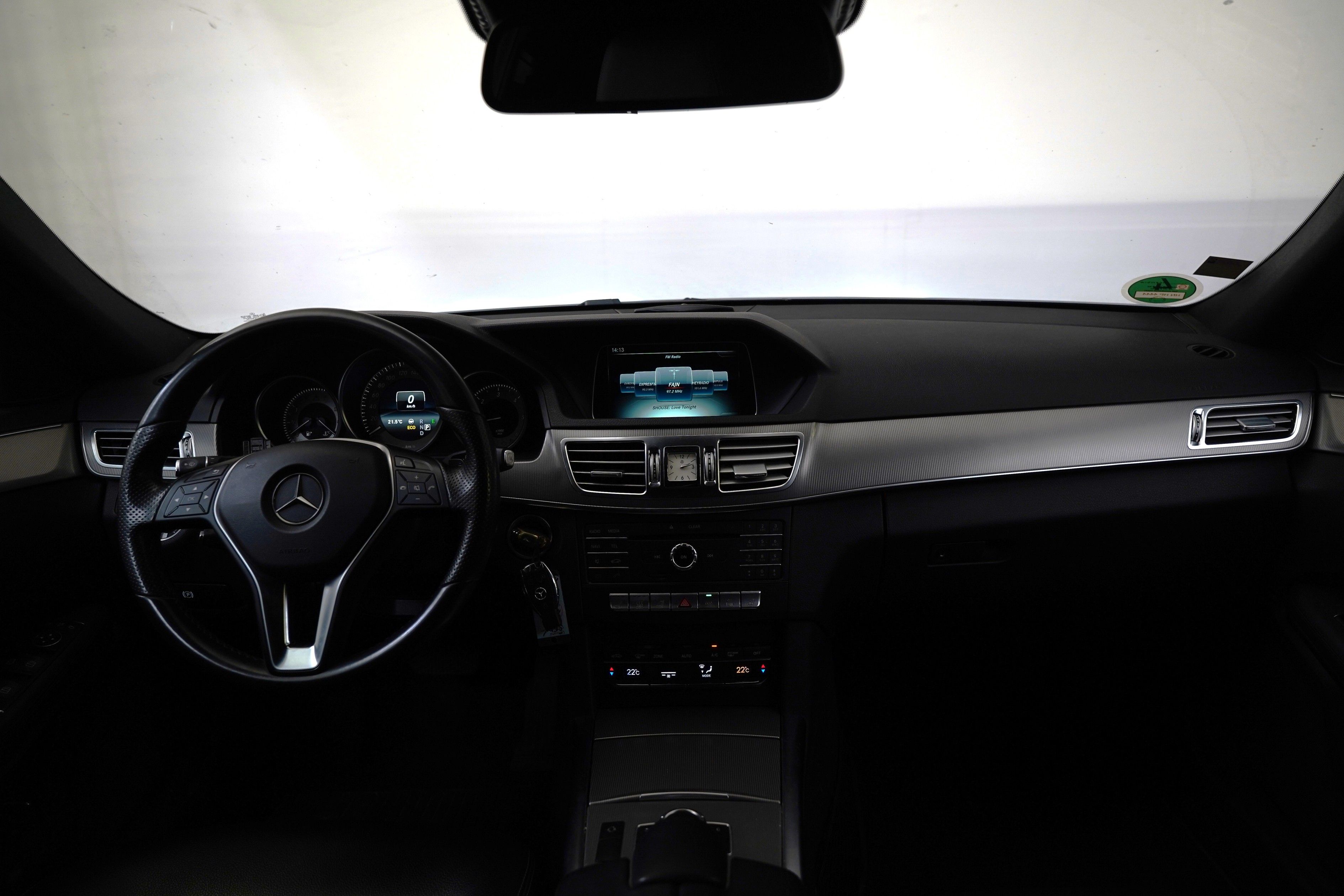 Mercedes-Benz Třídy E, 220 CDI-T 125 kW Avantgarde - fotka 6