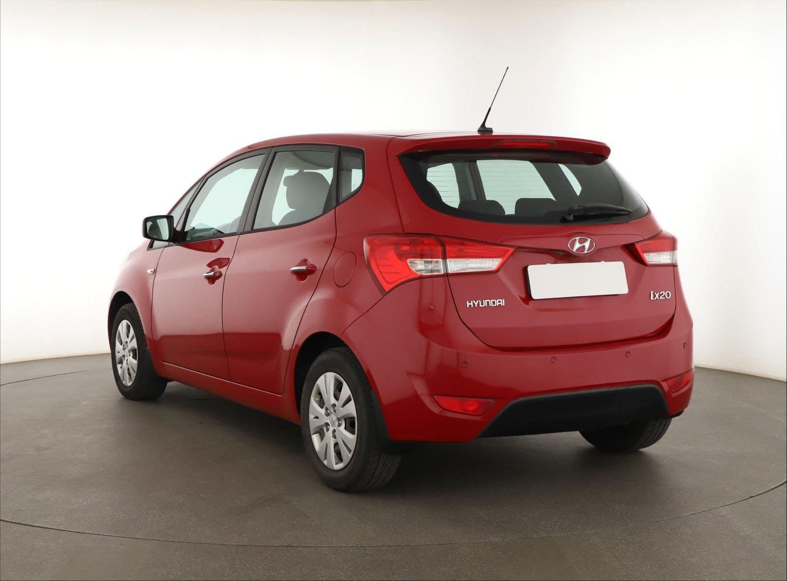 Hyundai ix20, 1.4 CVVT, ČR,1.maj - fotka 4