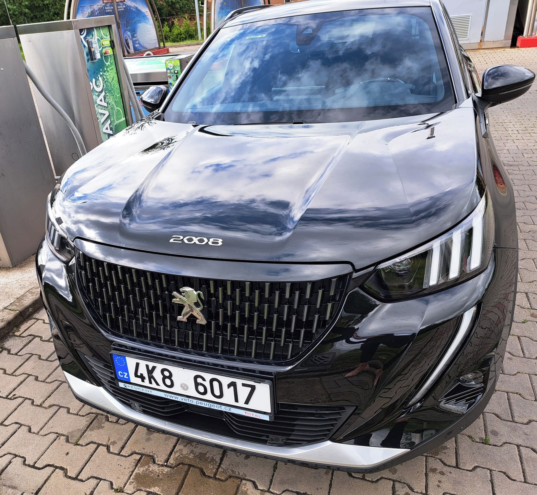 Peugeot 2008, Peugeot 2008 GT 1.2 130 k 96kW - fotka 5