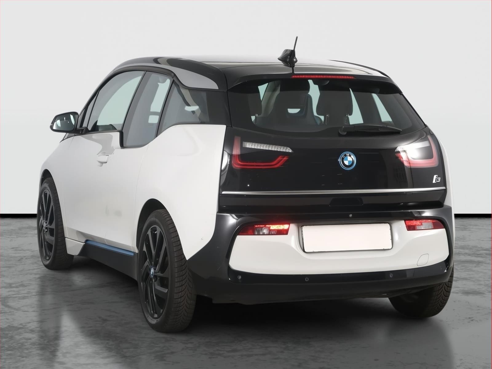 BMW i3, 120Ah BEV, SoH 90%, Automat - fotka 4