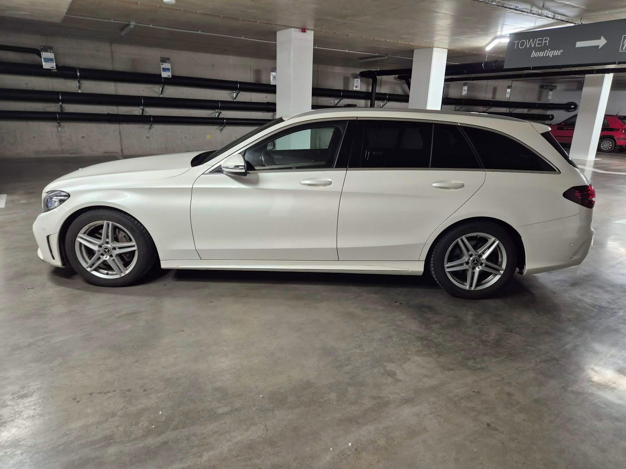 Mercedes-Benz Třídy C, Mercedes-Benz C 200d AMG Line - fotka 2
