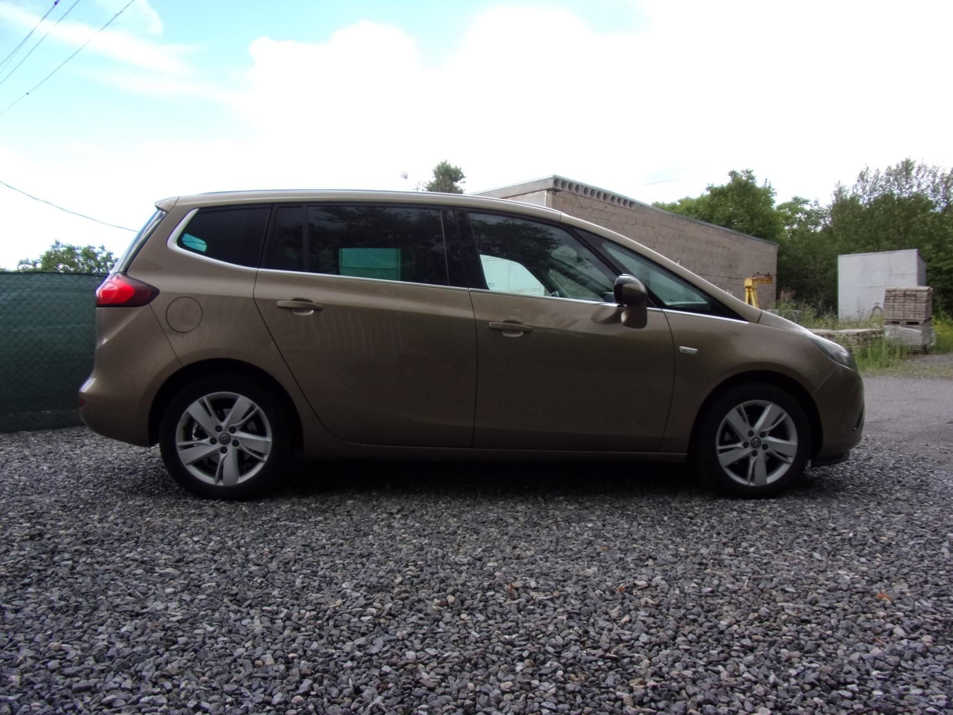 Opel Zafira, 2.0CDTi96kW COSMO 7MÍST NEW ČR - fotka 4