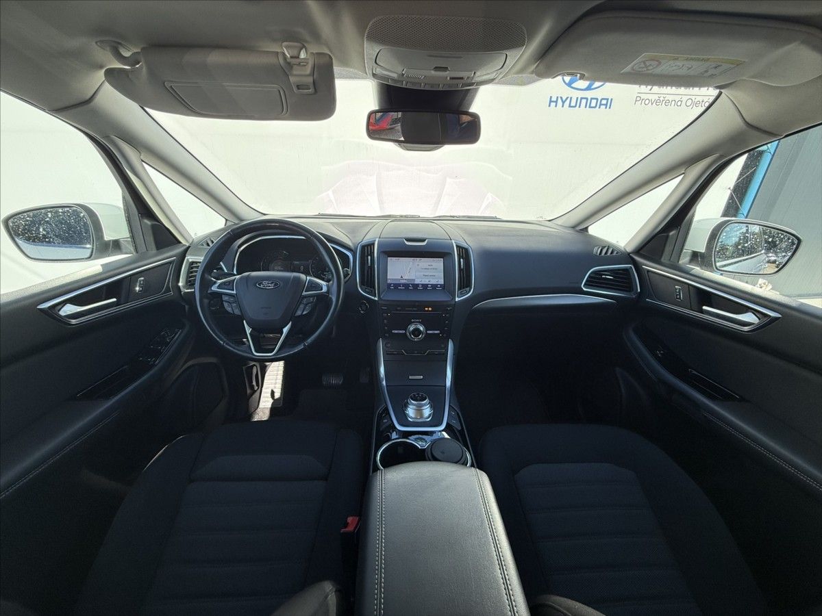 Ford S-MAX, 2,5 Duratec HEV Titanium - fotka 5