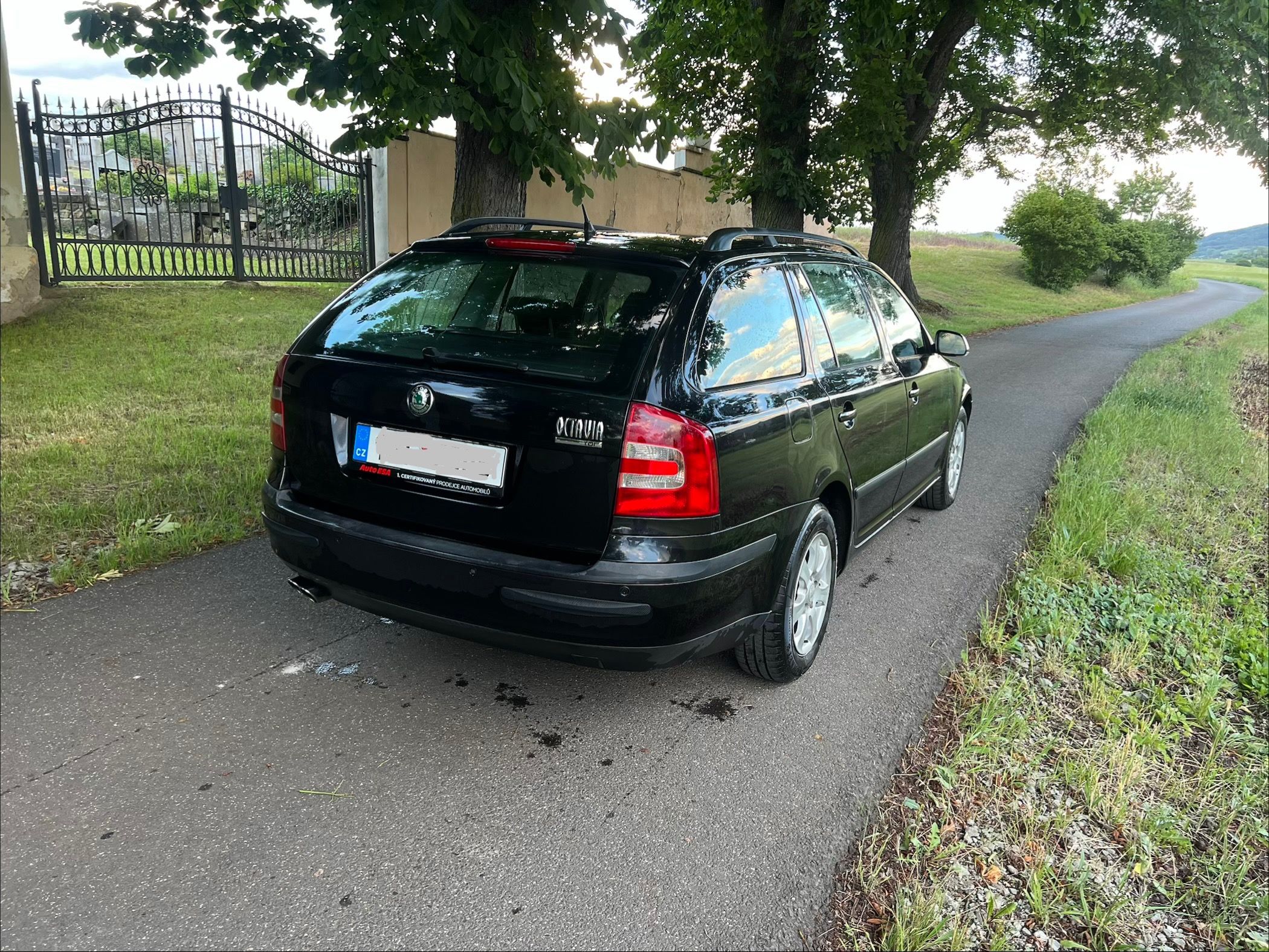Škoda Octavia, 1.9tdi xenony, tempomat,klima - fotka 4