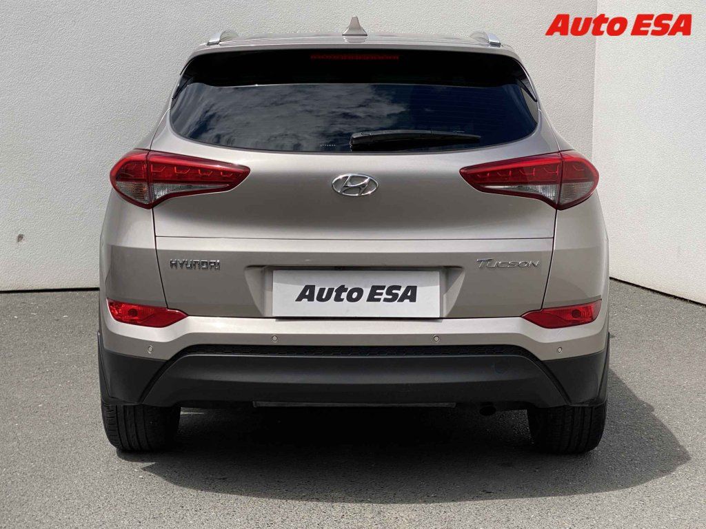 Hyundai Tucson, 1.7 CRDi - fotka 5